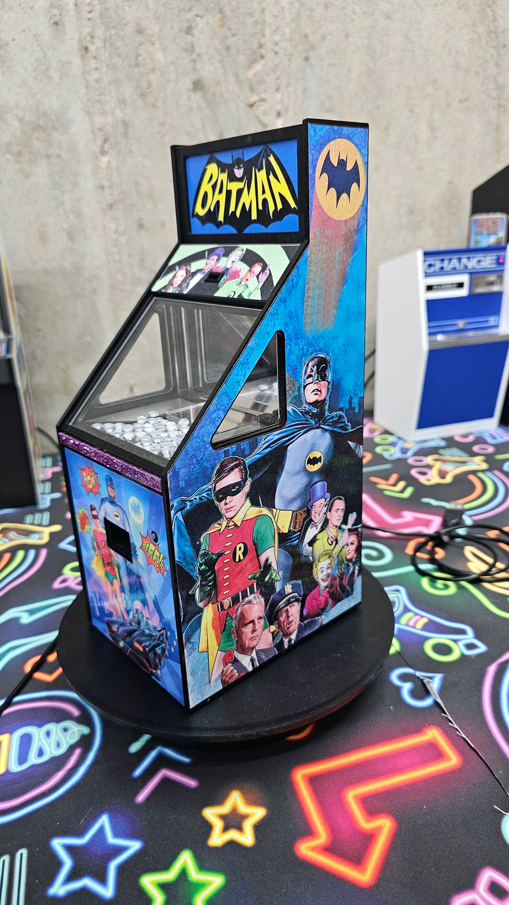 Sixth / 1:6 Scale Functional Coin Pusher. Displays with Replicade / New Wave Toys **See Drop Down Menu**
