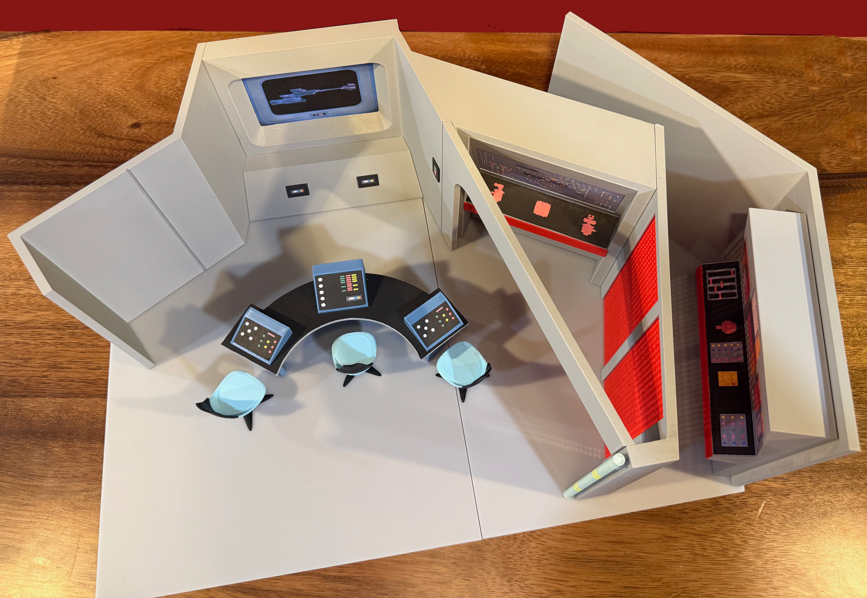 Trek TOS Auxiliary Room for 4.5 - 5 Inch Figures / 1:14 Scale