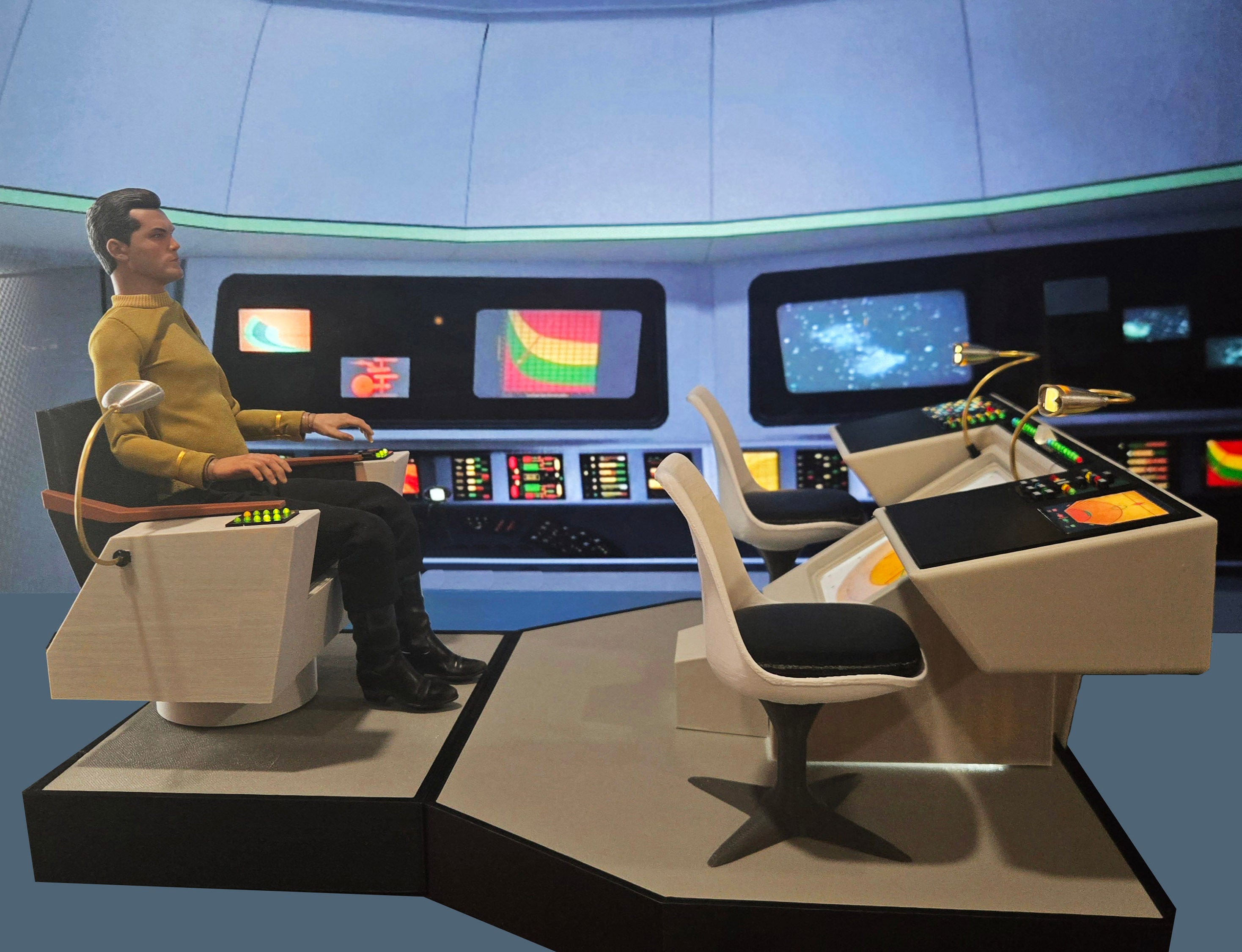 The Cage Pike's Captain's Chair Displays with your Star Trek Exo-6 Sixth Scale