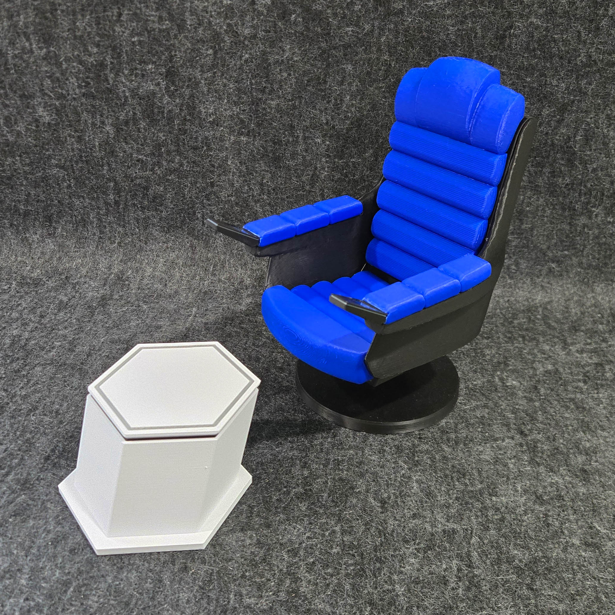 Sulu's Captain's Chair and Table (only) for Trek Exo-6 1:6th Sixth Scale