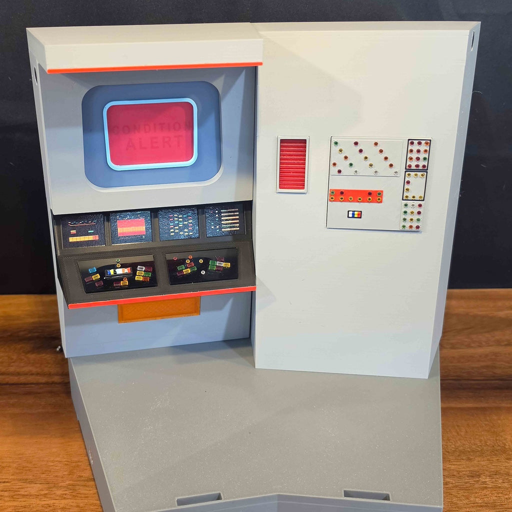 Trek TOS Lit Bridge for Display with your Mego and other 8" Figures **Please Read Description**