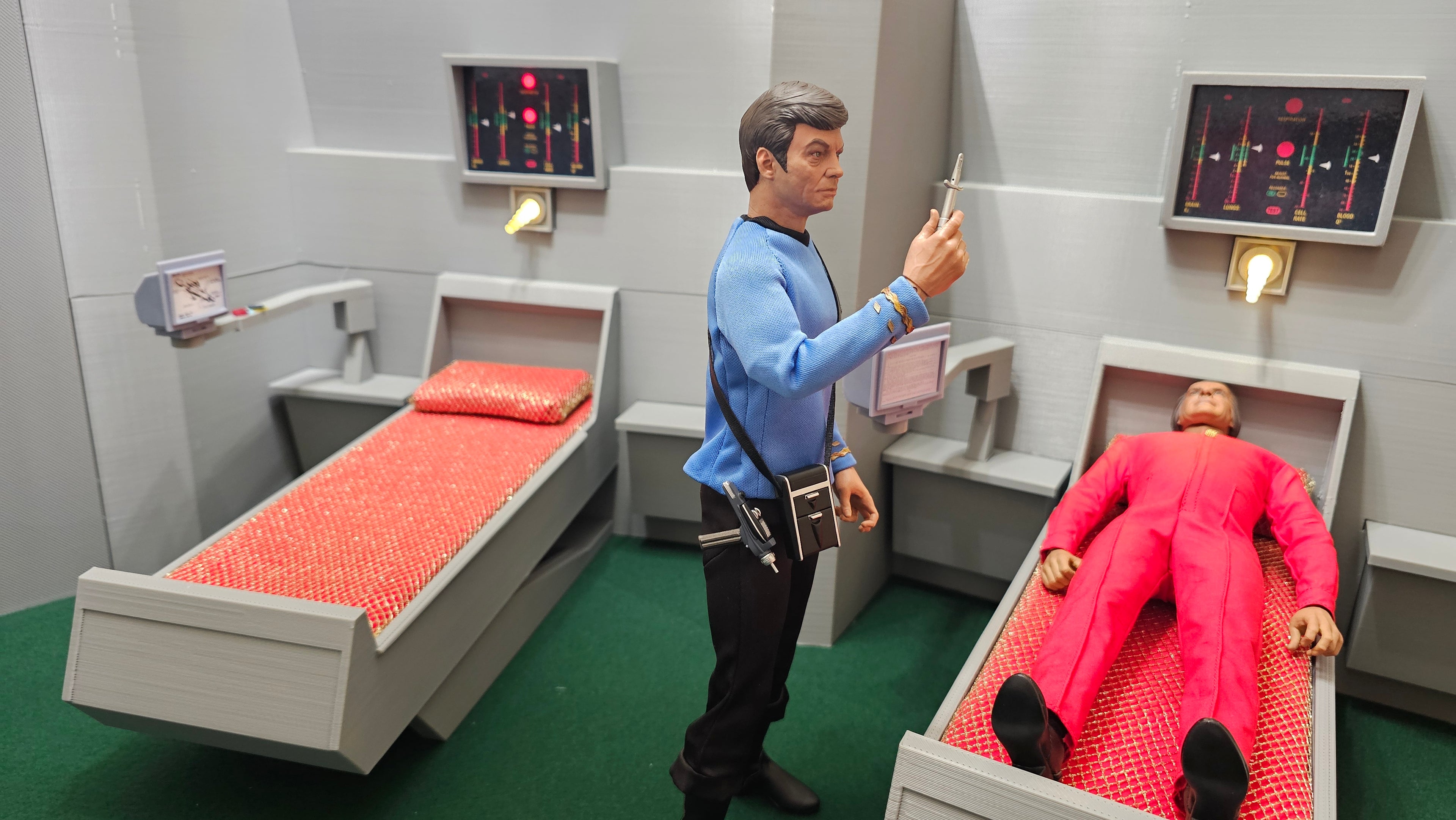 Trek TOS Sickbay for 1:6 Scale Exo-6 / QMx Figures By Section or Full Build