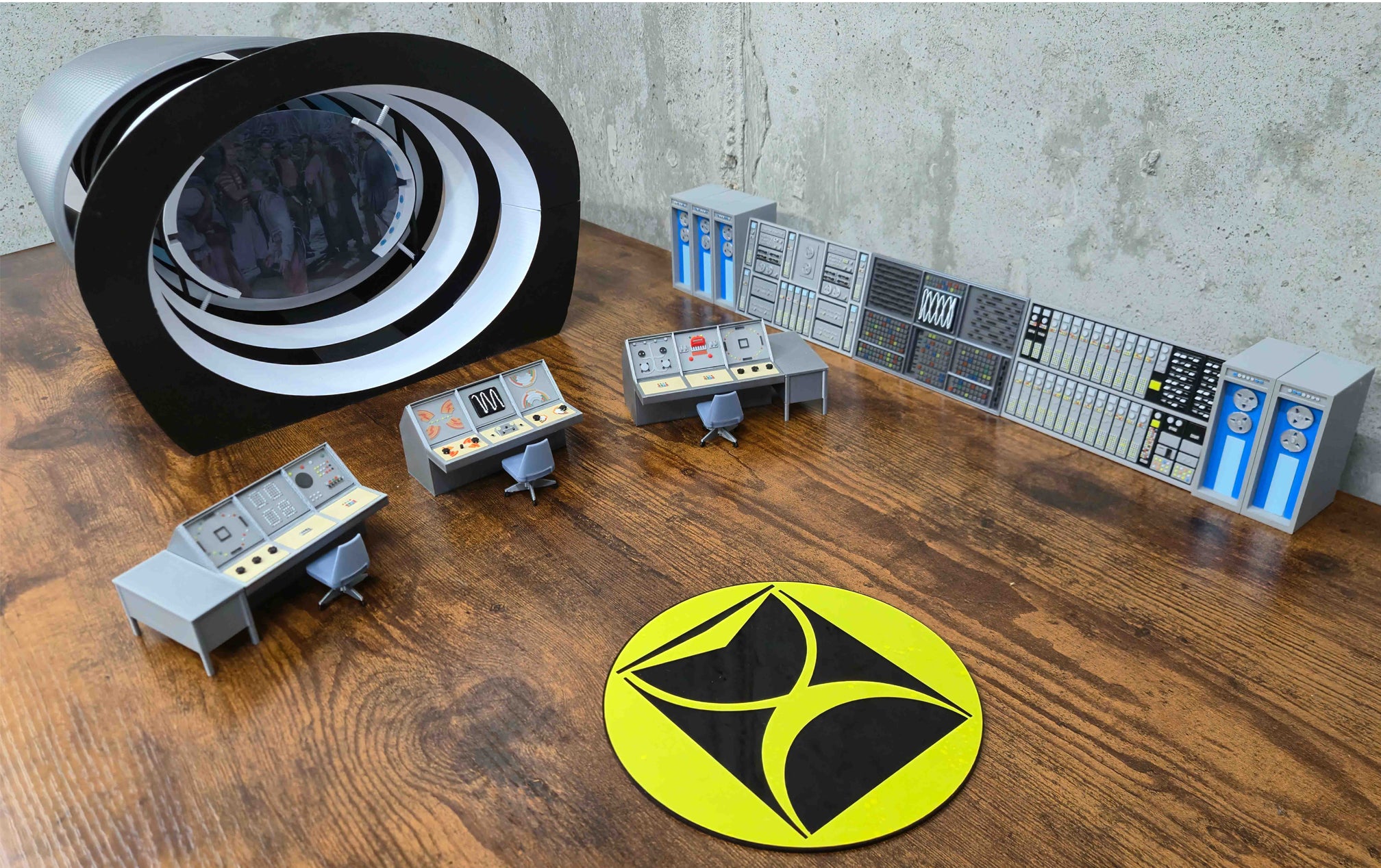 The Time Tunnel Custom Display Model